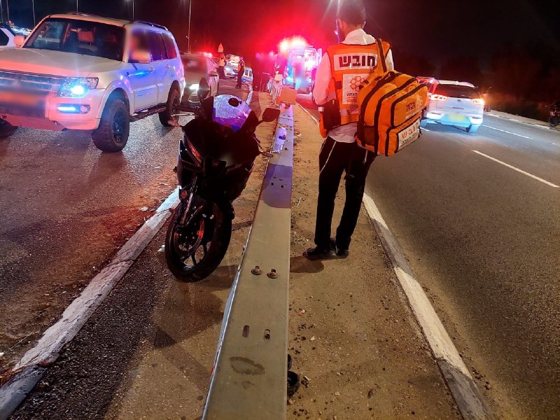 רוכב אופנוע בן 19 נפצע באורח קל בתאונה עצמית שאירעה...