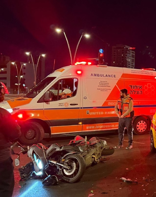 רוכב אופנוע בן 20 נפצע באורח בינוני בתאונת דרכים ברחוב...